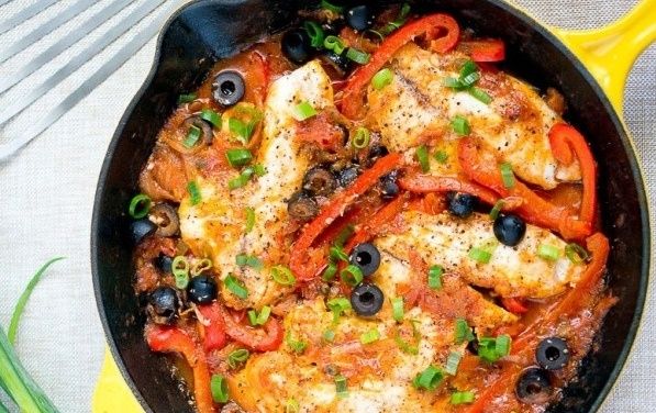 Как быстро приготовить ужин из тилапии с овощами