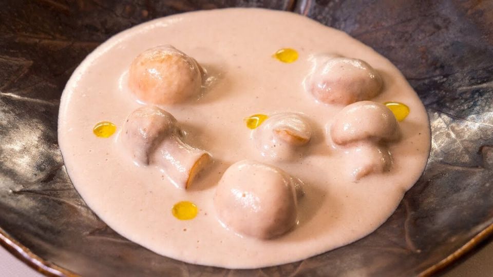 Любимый соус россиян: секрет классического сливочного грибного рецепта