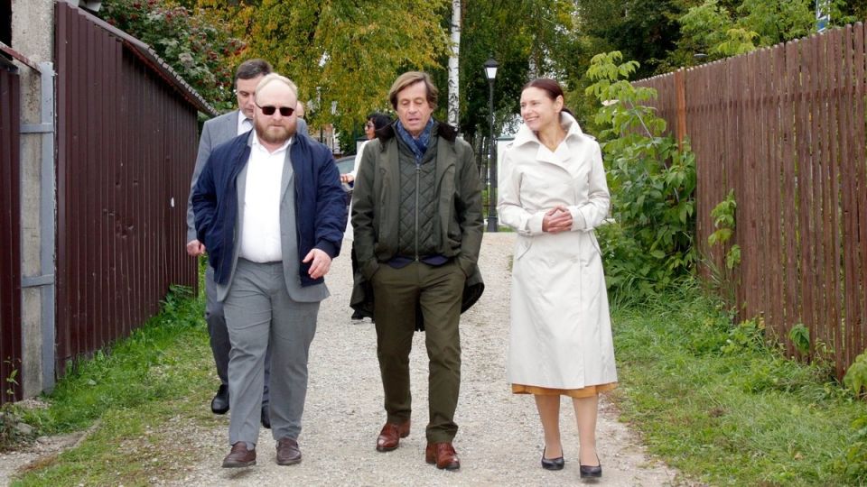 ����� ������� ����������� � �������� �������� � �����������